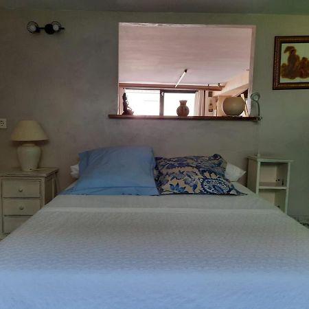 Un Apartamento Vacacional Con Detalles De Un Hogar Mairena del Aljarafe Exterior foto